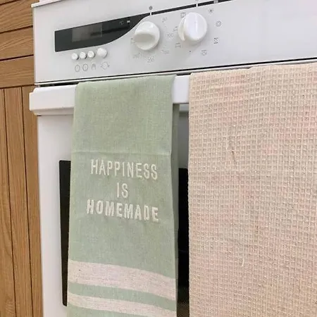 Music Flat - Very & Free Parking Apartment