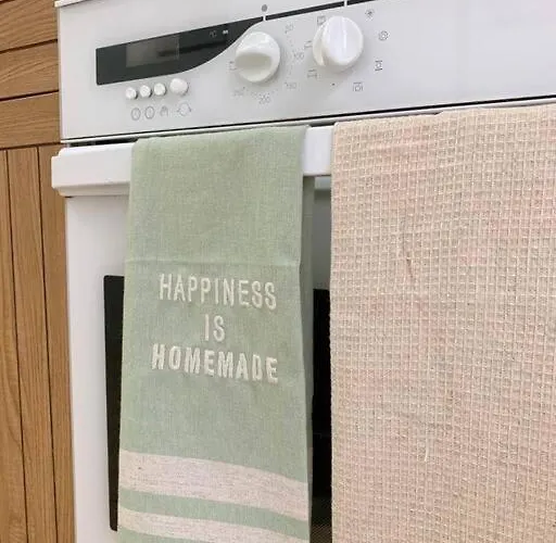 Music Flat - Very & Free Parking Apartment