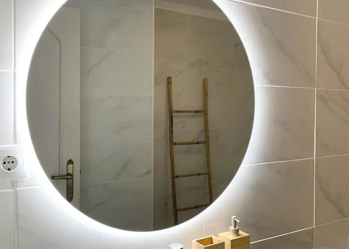 Music Flat - Very & Free Parking Apartment *